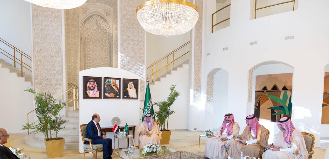 وزير الخارجية السعودي يبحث مع نظيره اليمني سبل تعزيز العلاقات الثنائية